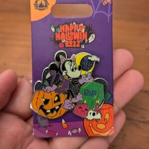 Disney Halloween 2022 Mickey Pin Badge New